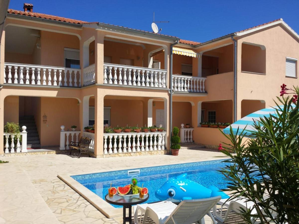 Haus Delphin Lejlighed Poreč Eksteriør billede